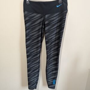 Nike Women's Black and Gray Striped Leggings